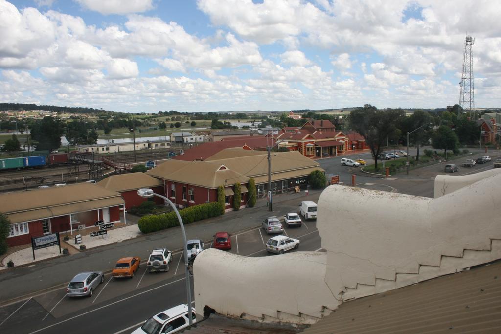 Alpine Heritage Motel Goulburn Exteriör bild