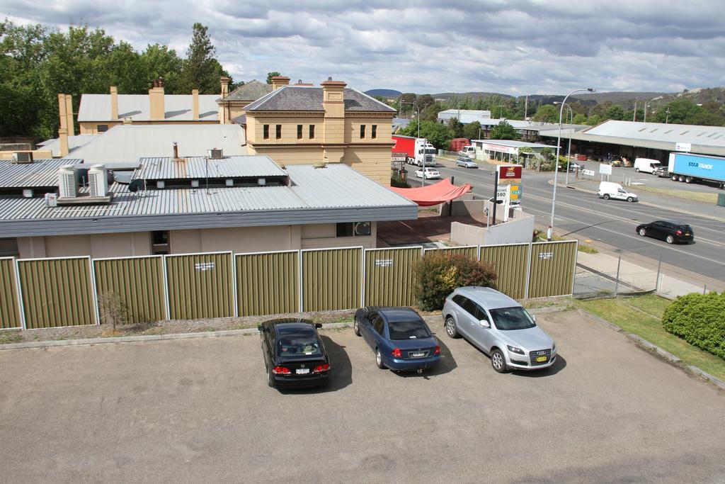 Alpine Heritage Motel Goulburn Exteriör bild
