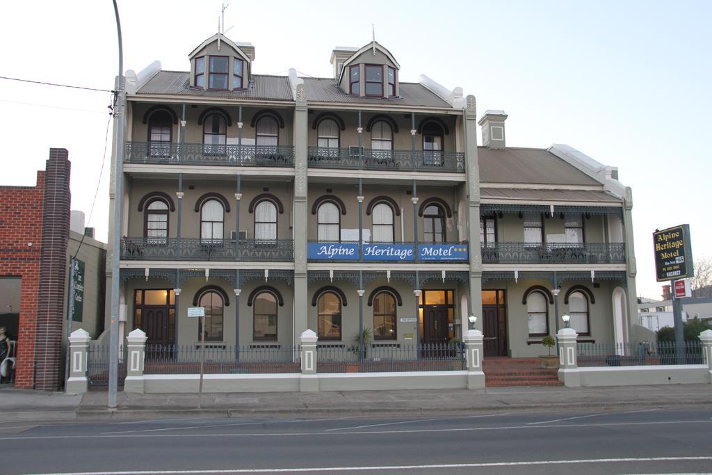 Alpine Heritage Motel Goulburn Exteriör bild